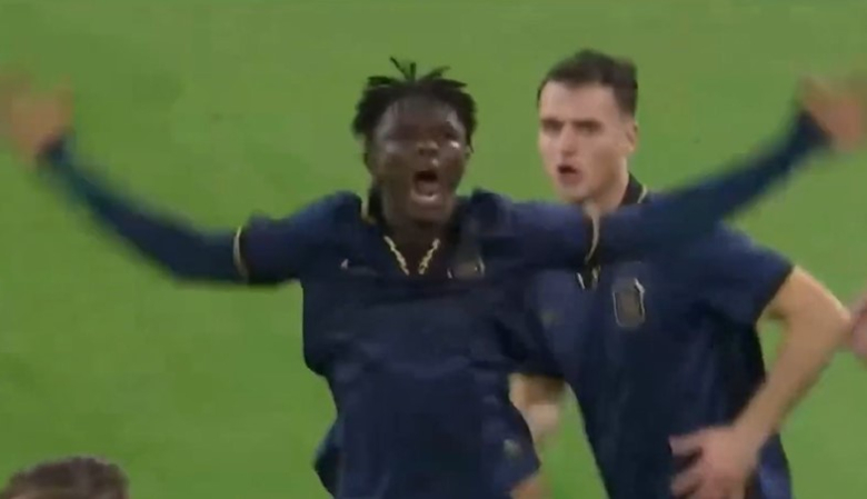 18 годишен клинец ќе ви покаже како се шутира со фелш