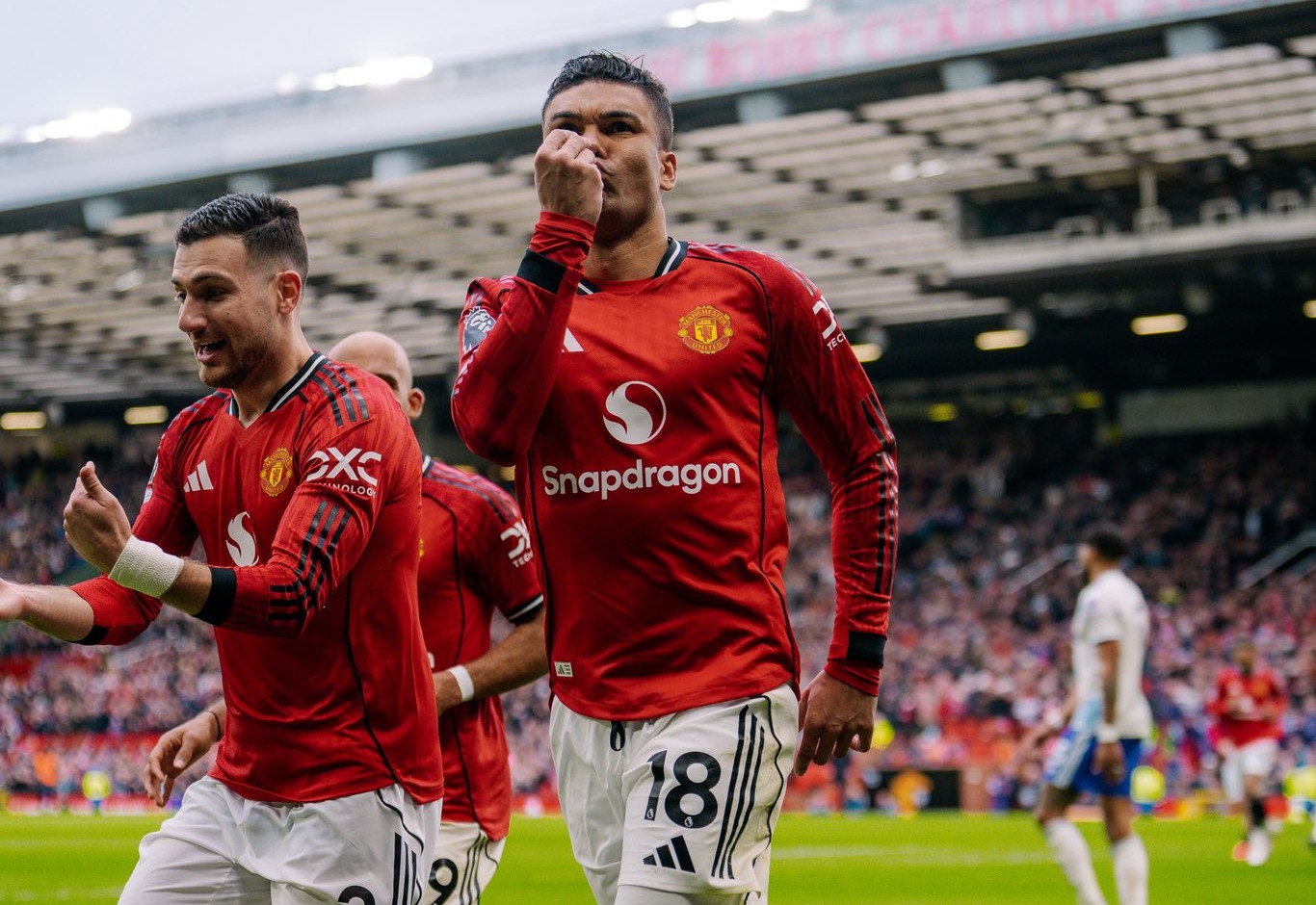 Бруно по победата: Касемиро треба да ми даде дел од бонусот за головите!