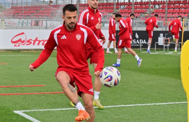 Почна мисијата „Мундијал“: Фудбалерите со мислите во Копенхаген тренираа во Скопје (ФОТОГАЛЕРИЈА)