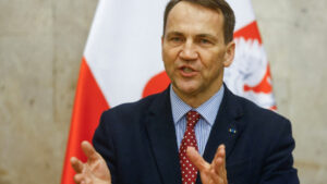 Сикорски: Американските гаранции за сојузниците сè во помало пакување, но цената останува иста