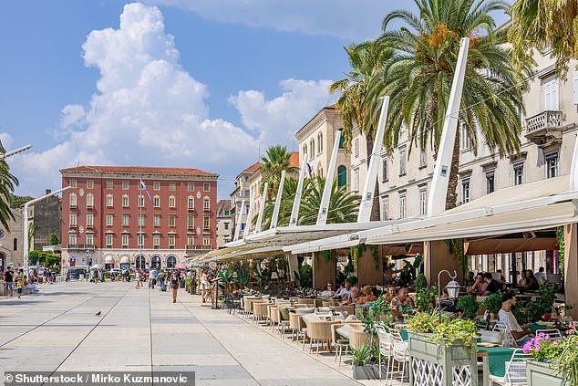 Сплит ја забранува продажбата на алкохол заради неодговорното однесување на пијани туристи