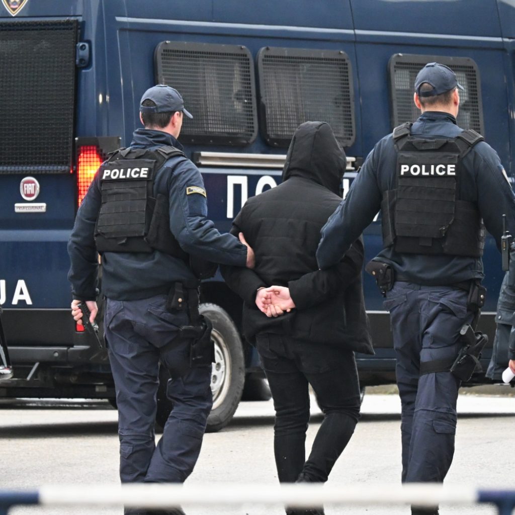 Не ја спречиле пиротехниката во „Пулс“ и не овозможиле безбеден излез