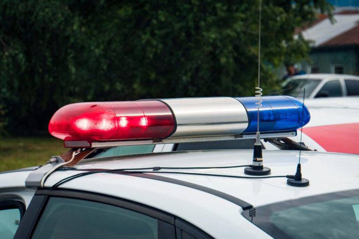 ВРИЕ ПОЛИЦИЈА ВО СКОПСКИ КАРПОШ: Неофицијално има жртви