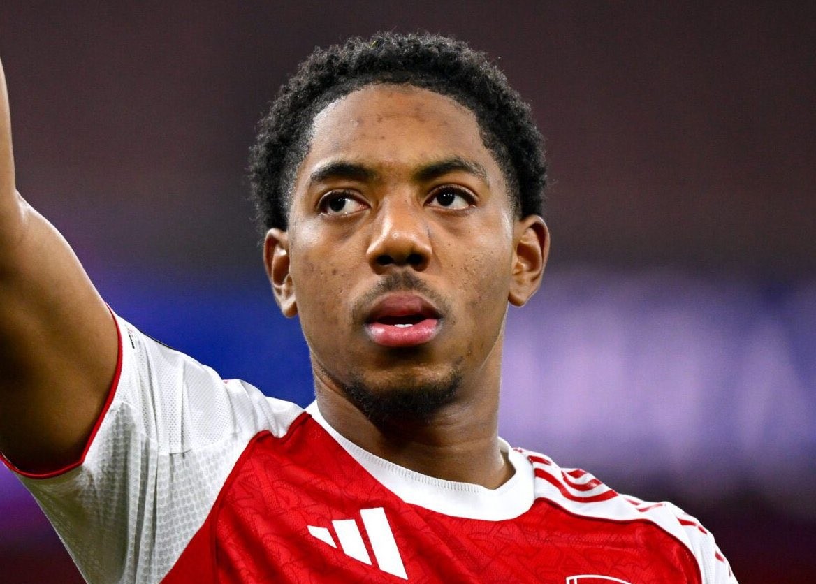 Јунајтед планира сензационален трансфер – на играч на Арсенал