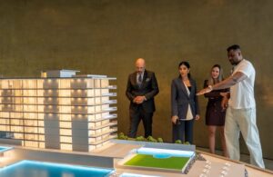 Френсис Нгану инвестира 92,5 милиони дирхами во имот на островот Палм Џумеира