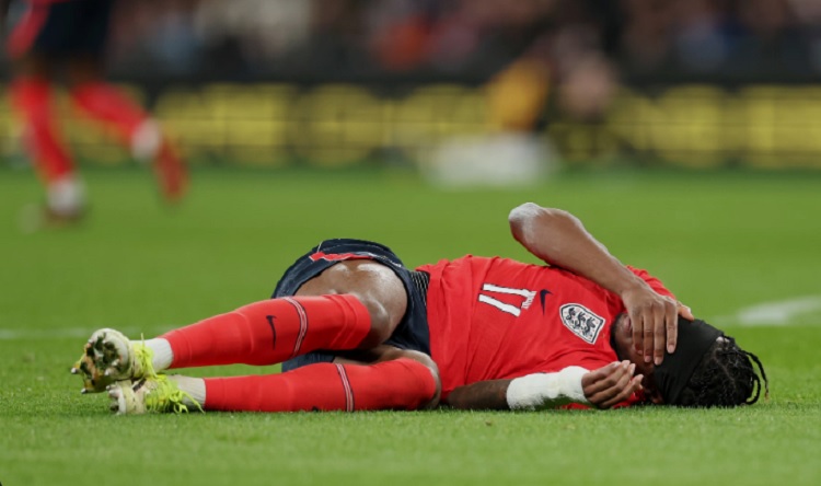 Арсенал стравува за повредата на Нони Мадуеке