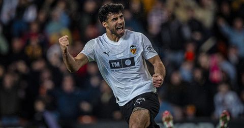 ВИДЕО: Столе и Валенсија со херојски пресврт го „расплакаа“ Алавес