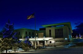 Норвешката полиција соопшти дека американската амбасада во Осло е погодена од експлозија