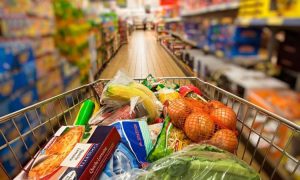 Трошоците за живот повторно растат: минималната кошничка повисока за 2.326 денари од почетокот на годината