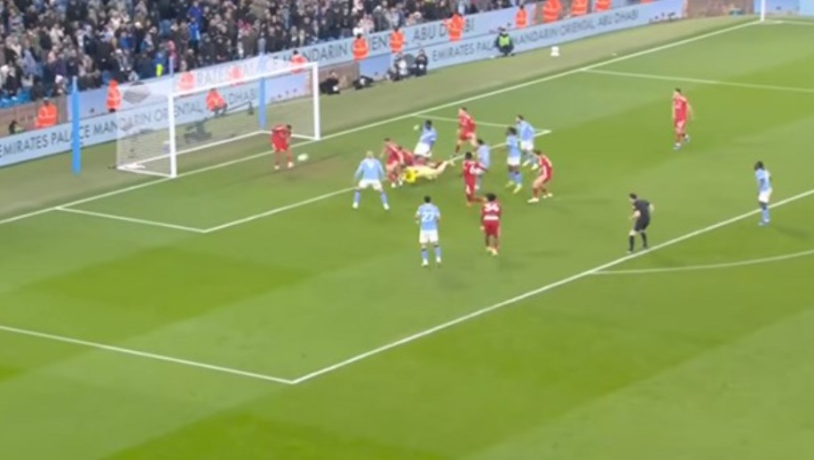 Шанса на која ќе се сетат ако не станат шампиони, Пеп не можеше да поверува што Сити не претвори во гол (ВИДЕО)