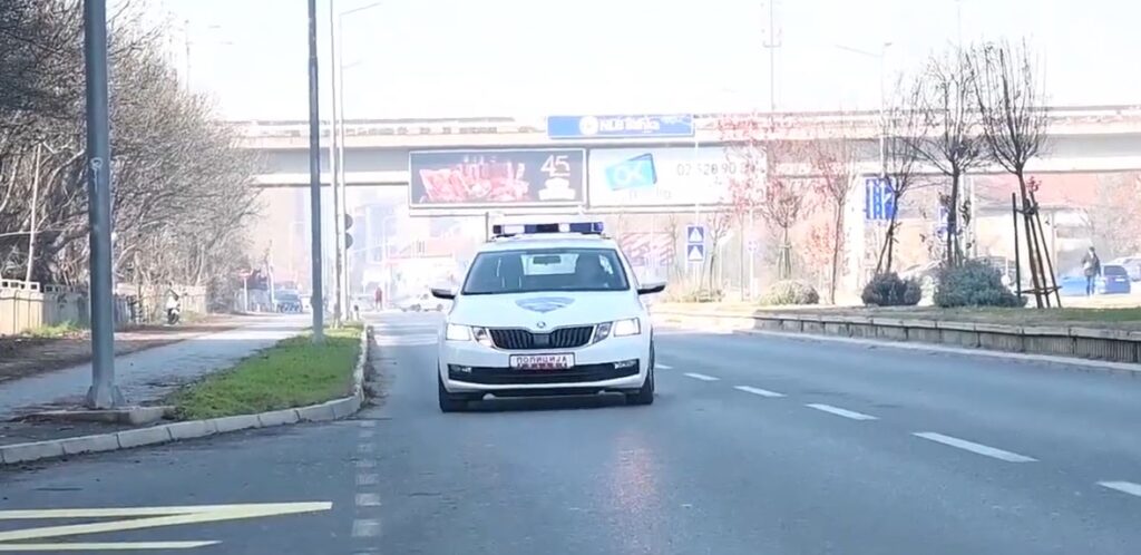 Изминатите три дена 1699 сообраќајни прекршоци, лишени од слобода 60 лица за безобѕирно управување на возило