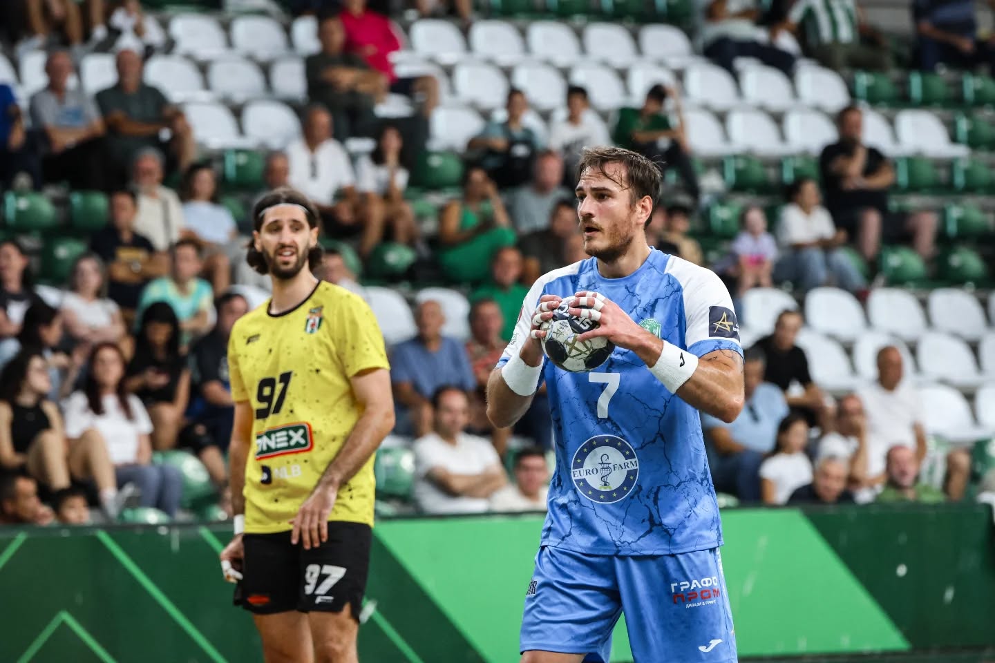 Хекбарт: Ако не играте совршена одбрана, не може да и парирате на Барса