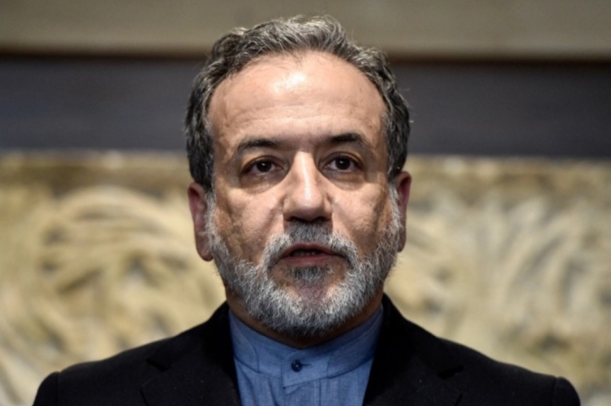 ОРМУСКИОТ ТЕСНЕЦ ОСТАНУВА ЗАТВОРЕН ЗА АГРЕСОРСКИТЕ ЗЕМЈИ: Арагчи со порака до земјите што ги поддржуваат САД и Израел