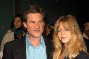 (Фото) Познатата русокоса и заводникот уживаат во страста 43 години: познато е зошто никогаш не се омажи за него