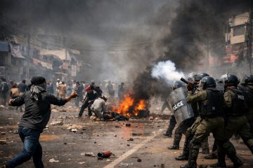 Најмалку 34 лица убиени, повеќе од 200 повредени во судирите меѓу демонстрантите и безбедносните сили во Карачи и северен Пакистан