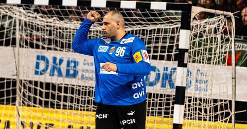 Шоу на „Банда“ во Бундеслигата: Екс-вардарецот фати ПЕТ пенали во едно полувреме! (ВИДЕО)