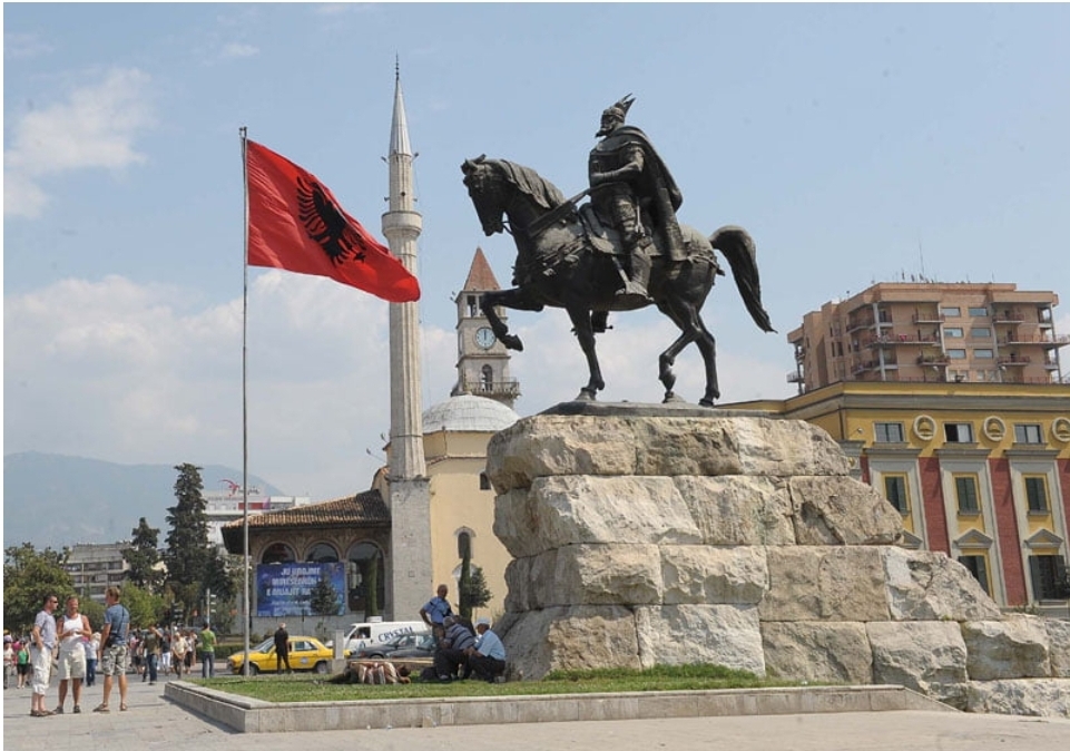 520 вработени во албанското МВР земале плата, а со години не оделе на работа