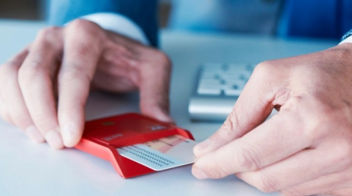 Македонските граѓани се повеќе ги користат услугите на е-влада, но се уште сме далеку под просекот во ЕУ