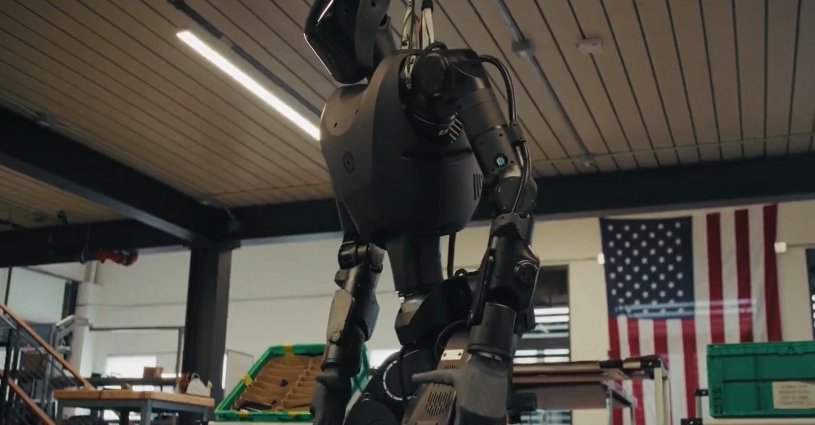 (ВИДЕО) „Терминаторите“ пристигнуваат во рововите: Хуманоидни роботи забележани на фронтот