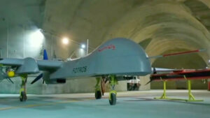 Со евтини дронови Иран ги осиромашува американските ракетни резерви