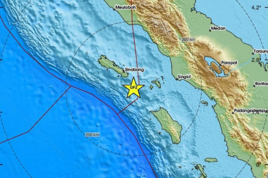 Земјотрес со јачина од 6,4 степени ја погоди Индонезија