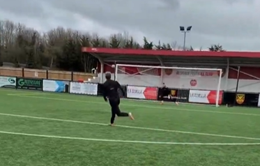 Го платија 100 милиони евра, а тој сега тренира со аматерски клуб (Видео)