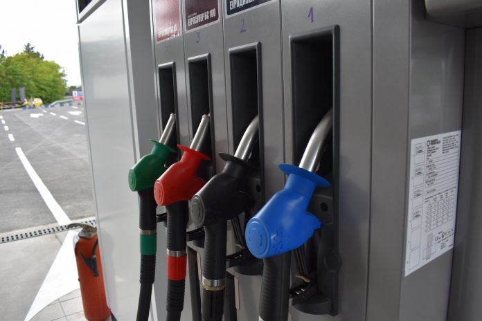 ДУИ бара Регулаторната комисија повторно да одлучува за цената на горивата