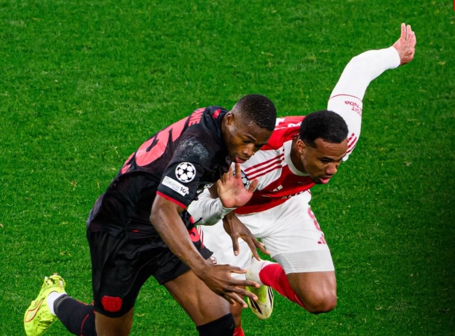 Aрсенал со гол од соминителен пенал се извлече во Леверкузен (ВИДЕО)