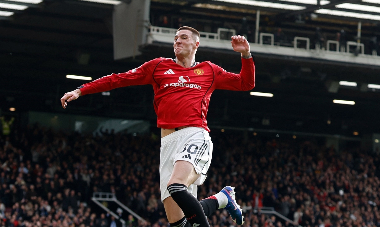 Шешко повторно му донесе победа на Јунајтед – „ѓаволите“ избија на третото место (ВИДЕО)