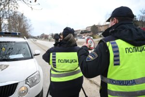 Уапсени се 12 возачи за безобѕирно возење