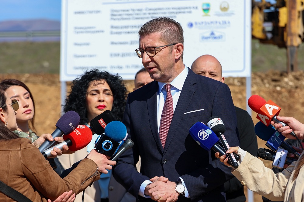 Лоша порака која директно влијае врз имиџот на самата ЕУ, вели Мицкоски за црниот печат на адвокатот Менкиноски