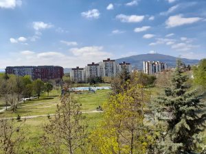 Сонце, малку ветер и температури до 18 степени