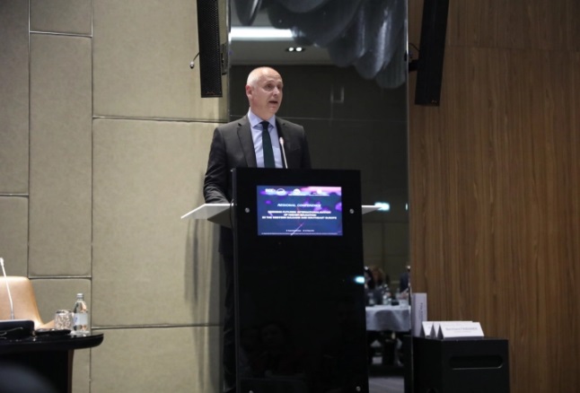 Капетановиќ: Кариерните патеки веќе не се толку линеарни, не се важни само дипломите, туку вештините, способностите и адаптабилноста