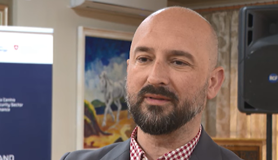 „НЕМА ДА КОМЕНТИРАМ НИЧИЈА ИЗЈАВА“: Новиот обвинител Савески, не сакаше да го коментира Мицкоски