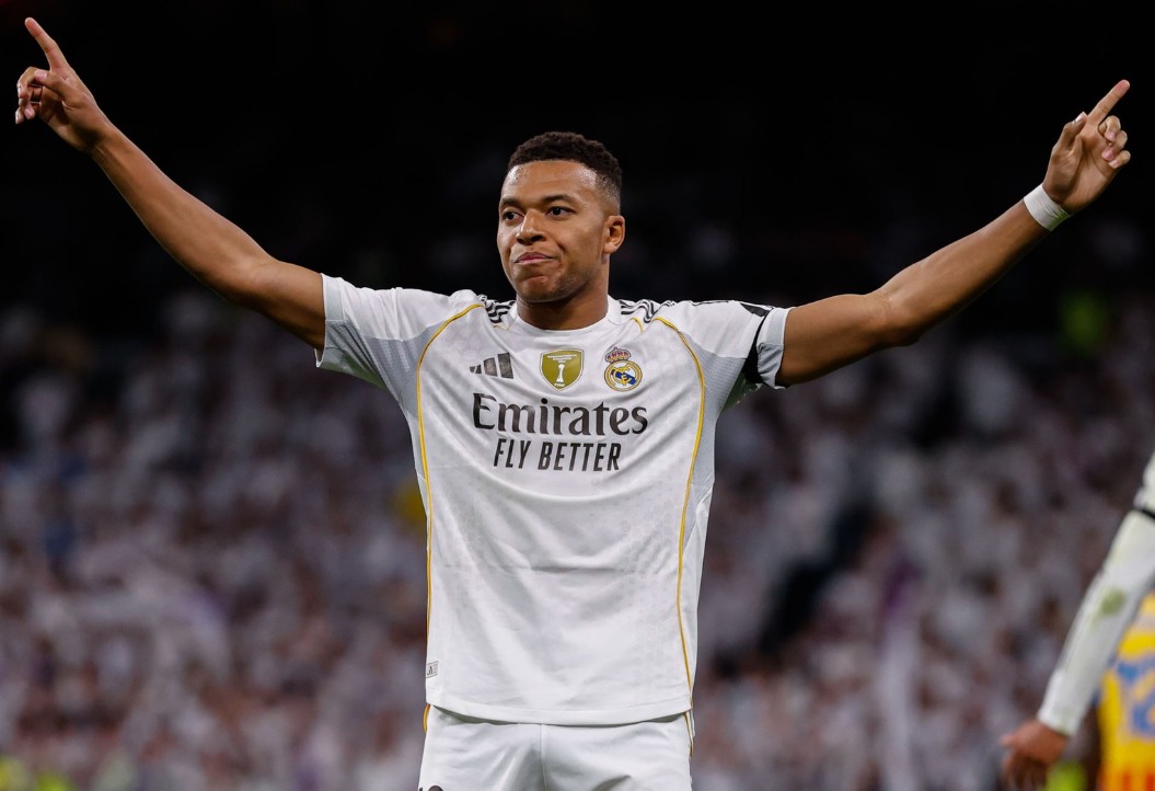 Мбапе во соблекувалната на Реал барал совети како да ја ќари една од најпопуларните актерки во Шпанија