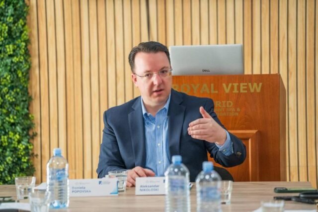 Николоски: Да не излезеше снимката со торбата пари за Катица Јанева, прашање е денес дали ВМРО-ДПМНЕ ќе постоеше