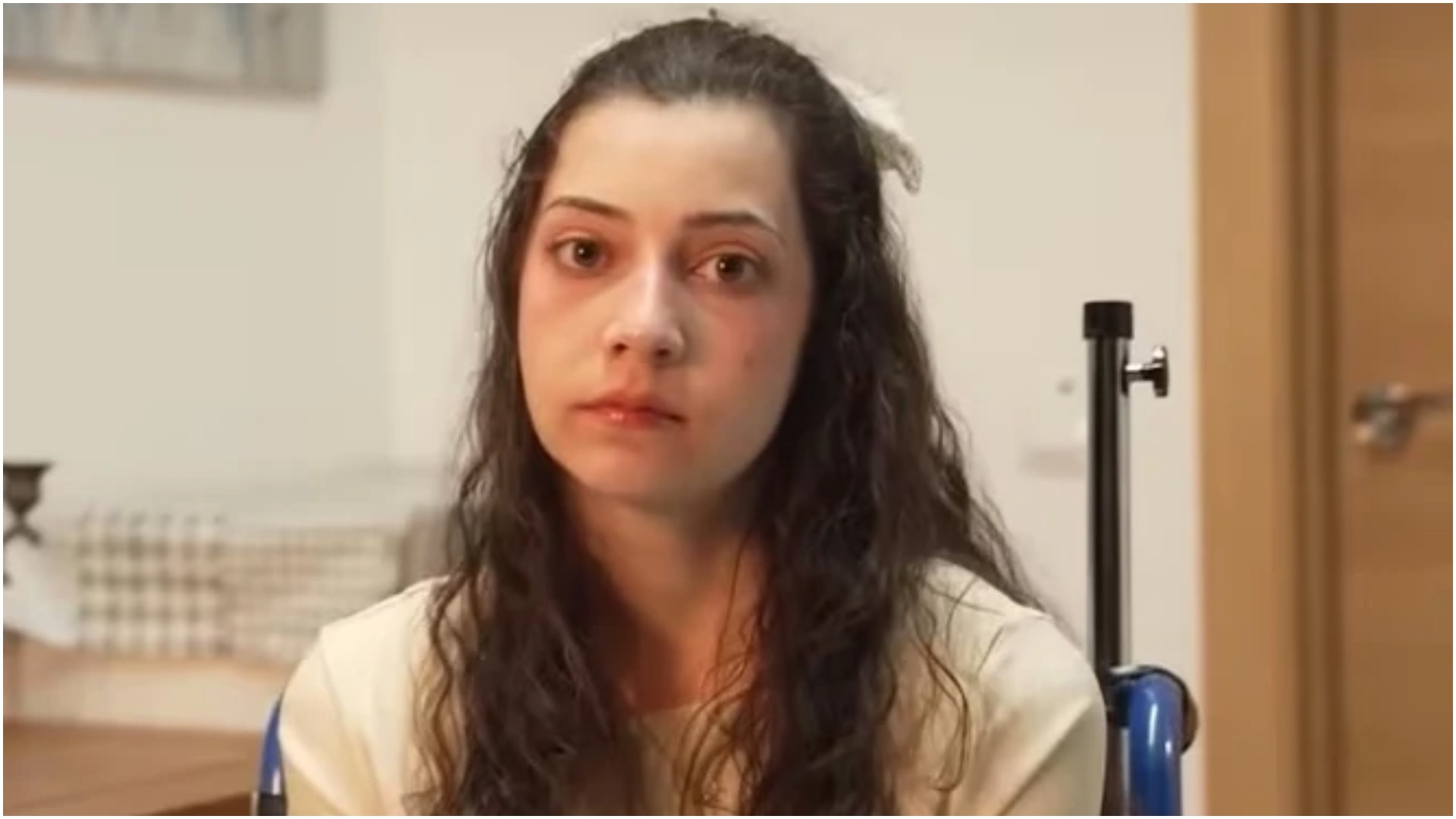 Ноелија (25) беше жртва на групно силување, починала со евтаназија: „Сакам сега да заминам во мир и да престанам да страдам“ – нејзиниот татко се обиде да ја спречи