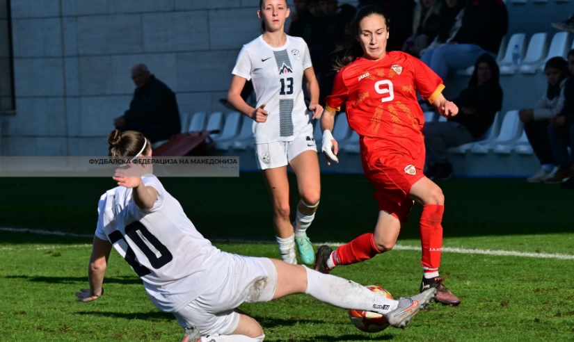 Фудбалерките поразени од Азербејџан