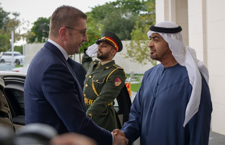 Мицкоски разговарал со претседателот на ОАЕ околу евакуацијата на наши граѓани