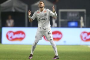 Нејмар го пропушти натпреварот со Сантос поради маратонско играње покер