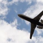 Дубаи лета со речиси празни авиони за да избегне големи загуби