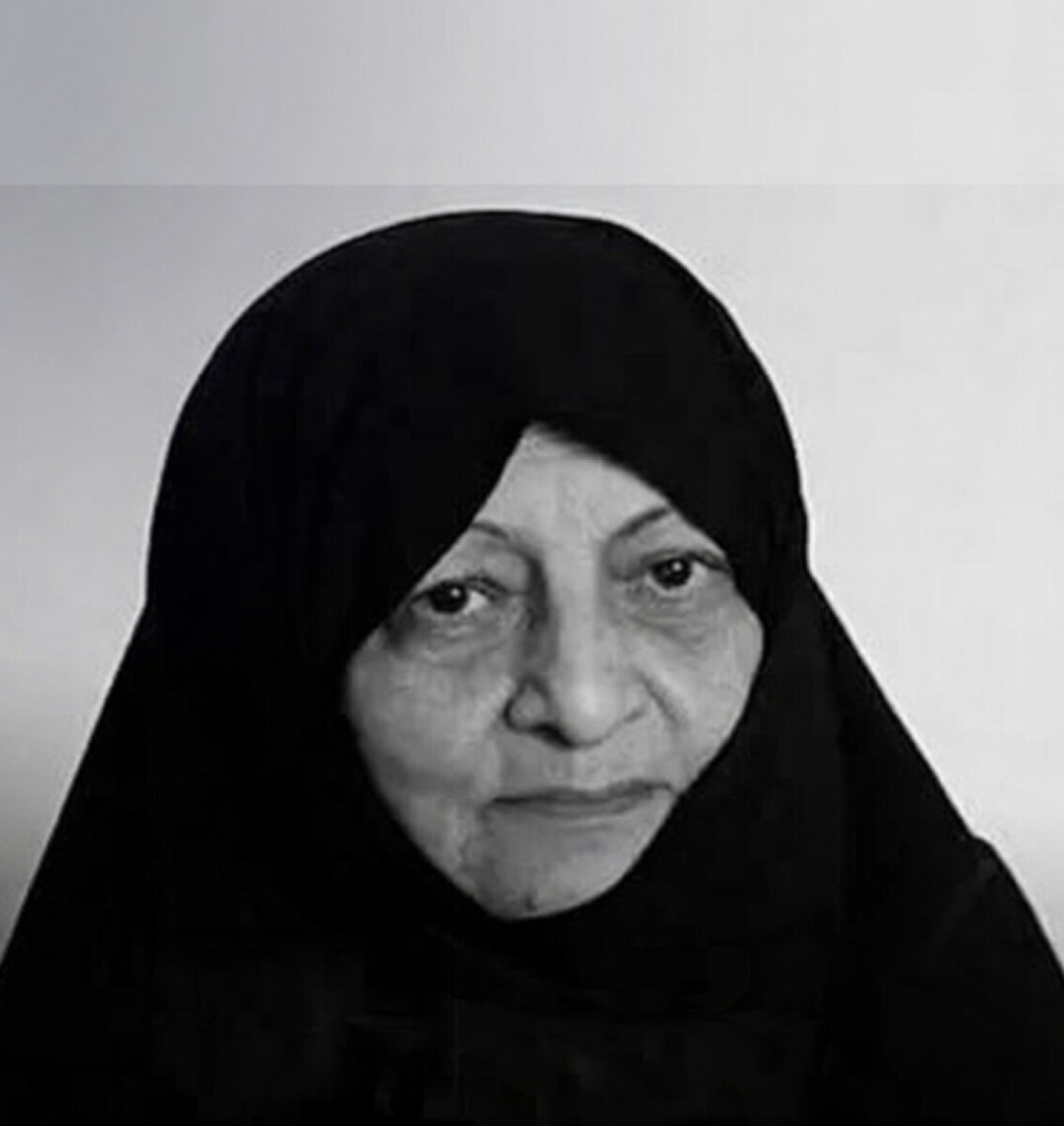 Почина и сопругата на ајатолахот Хамнеи