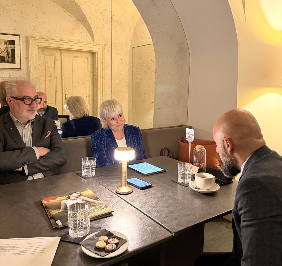 Глобална визија, локално време