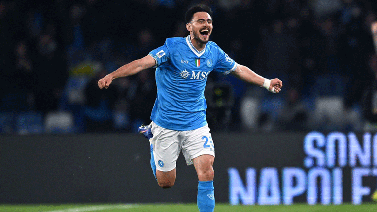 Манчестер јунајтед сака да го купи Елиф Елмас