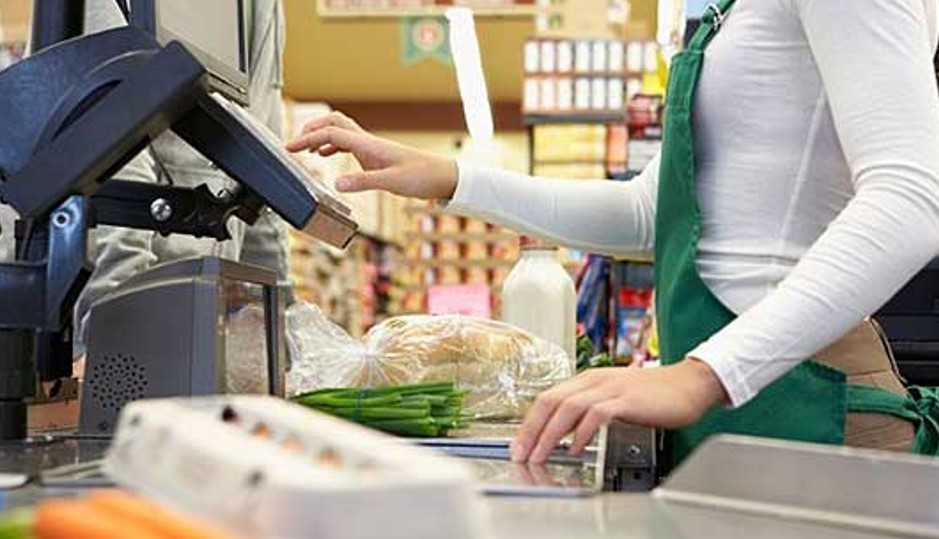 „Цените на храната растат, платите не мрдаат – се покажа дека Мицкоски нема капацитет“, велат од СДСМ