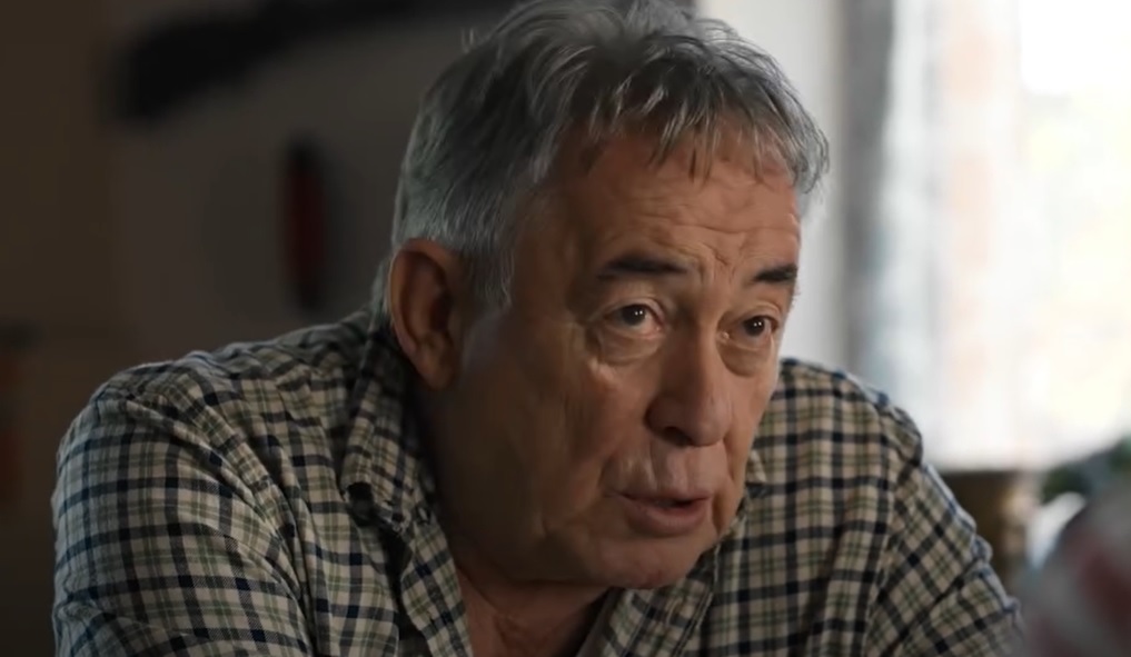 АКТЕРОТ МИМА КАРАЏИЌ ГОСТИН ВО СКОПЈЕ НА ПРЕМИЕРАТА НА НЕГОВИОТ ФИЛМ „СПОРТСКО СРЦЕ“