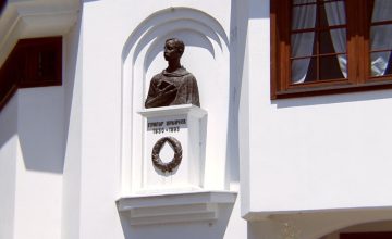 На денешен ден Григор Прличев добил Ловоров венец во Атина за поемата „Сердарот“