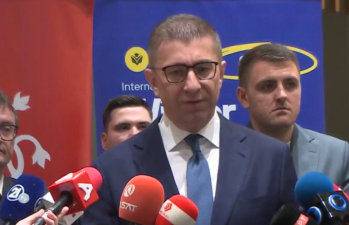 Мицкоски: Намалувањето на ДДВ дава резултат, во понеделник очекувам поевтинување на бензините