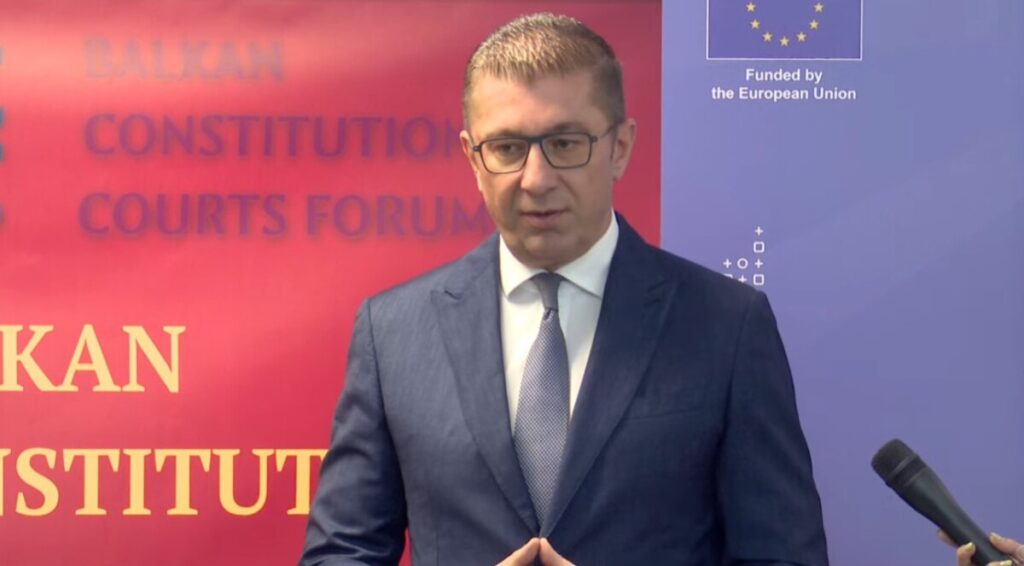 Мицкоски: Стабилна е состојбата на горивата, дизелот се намалува за три денари, нема потреба од ограничувања