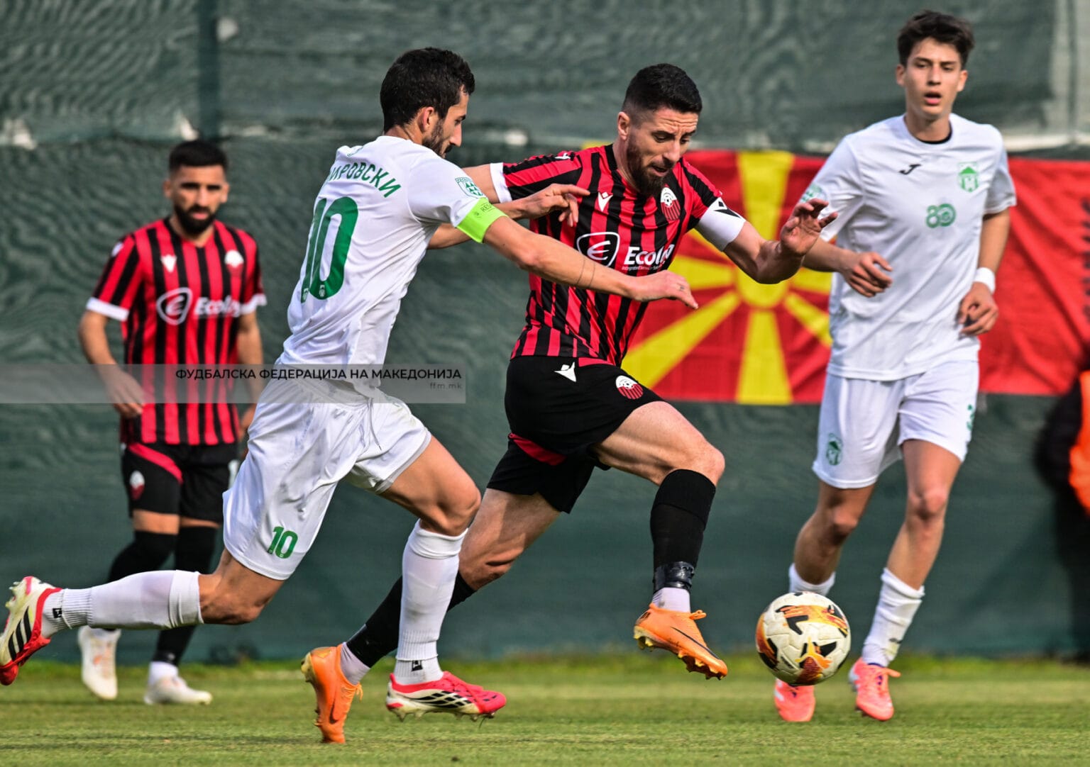 Судиите на мечот Шкендија – Пелистер нападнати и удрени со предмет